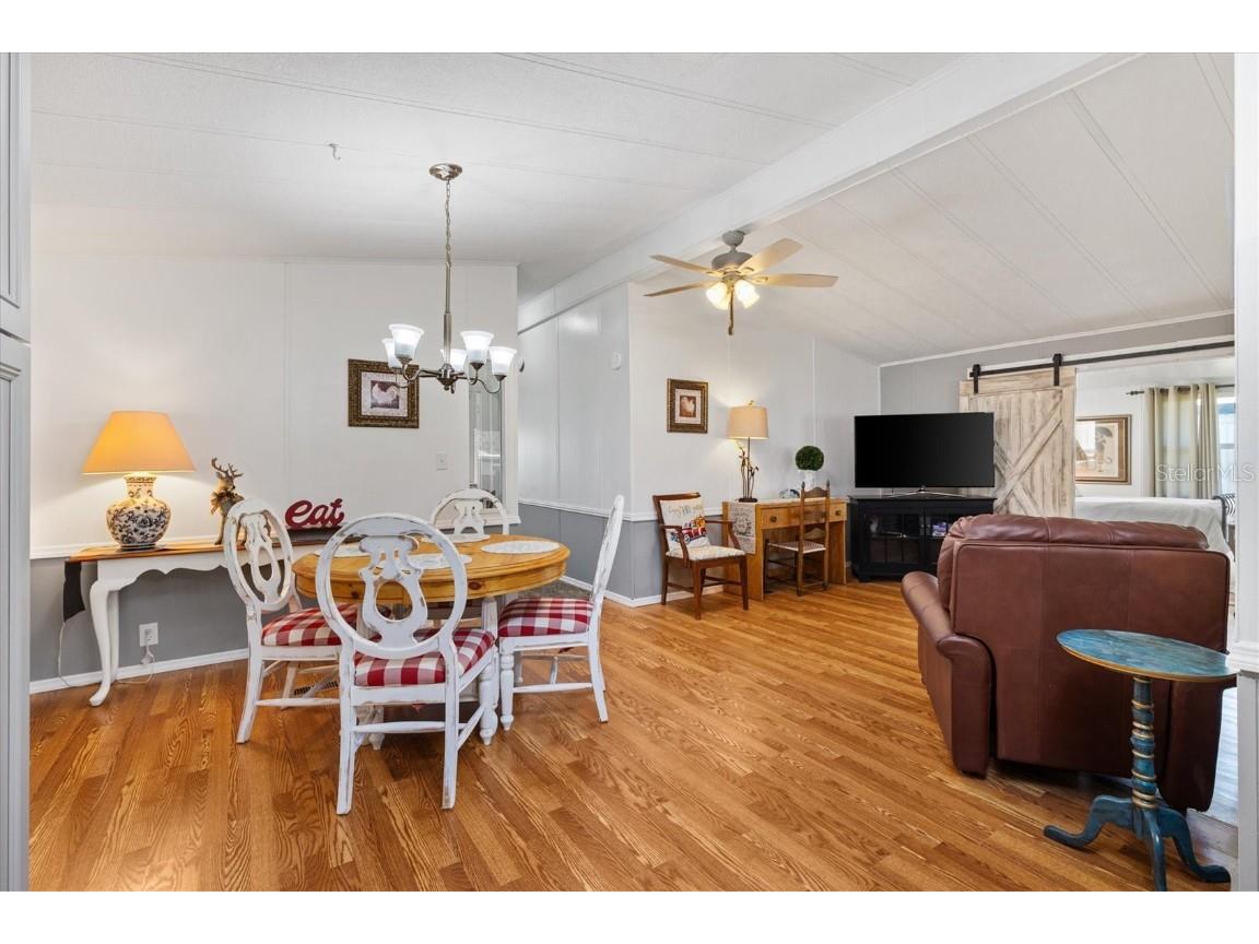 732 Royal Palm Avenue Lady Lake FL 32159 G5103652 image5