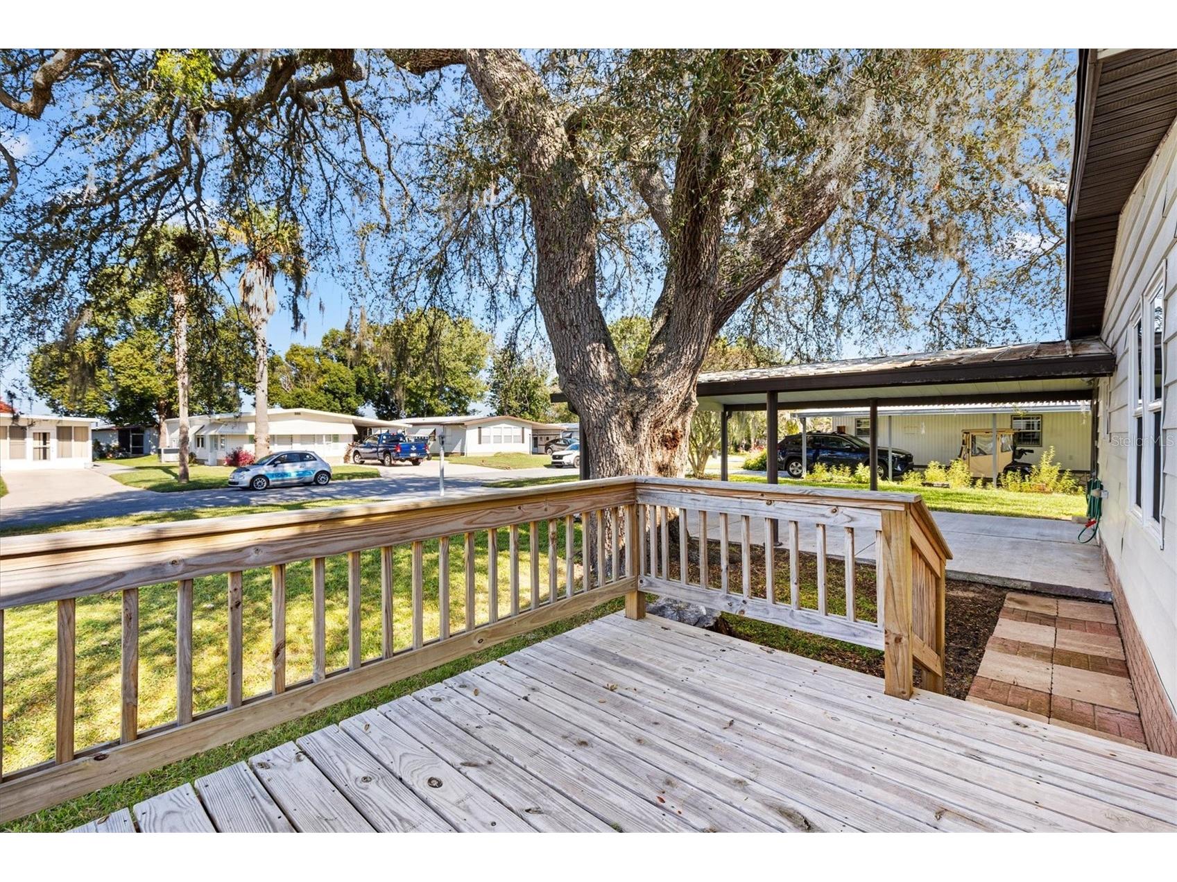 732 Royal Palm Avenue Lady Lake FL 32159 G5111768 image25