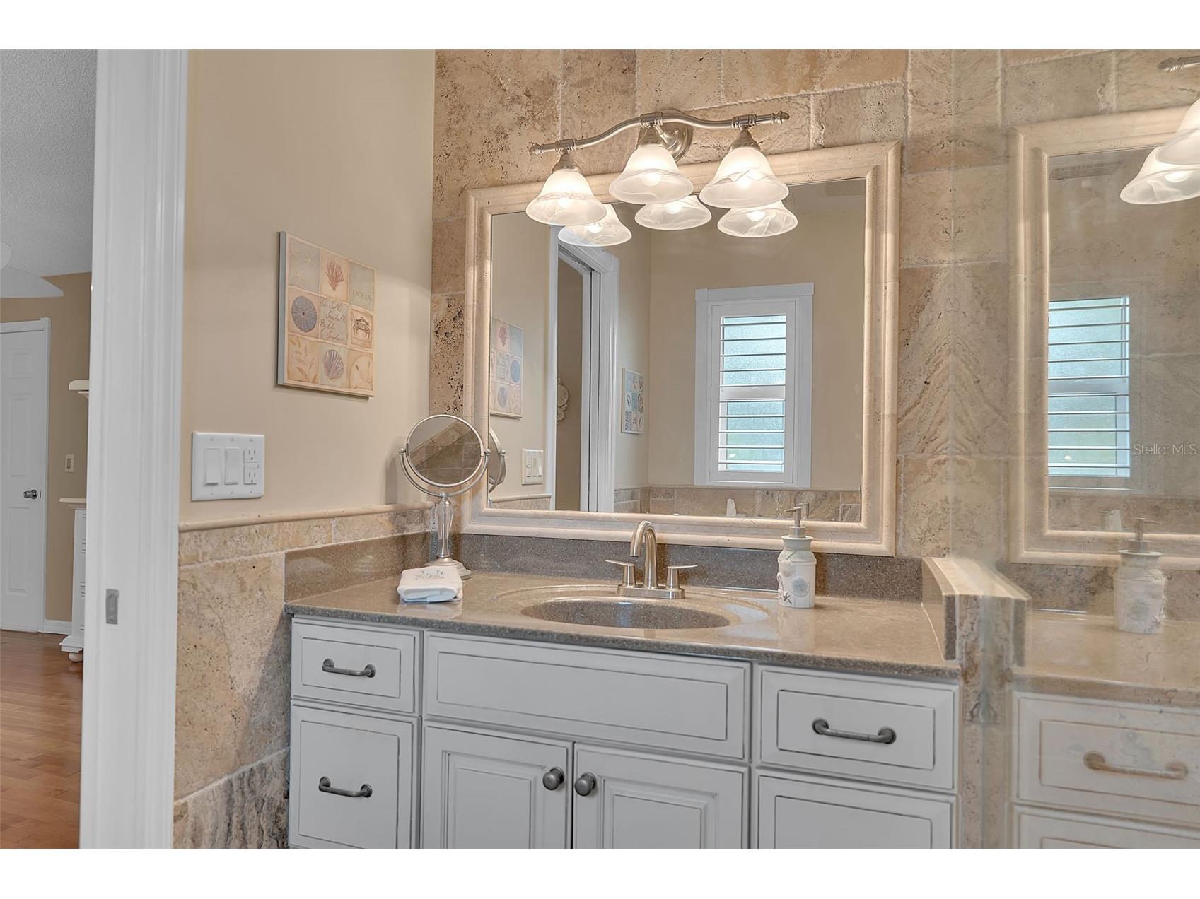 732 S Gondola Drive Venice FL 34293 A4699068 image33