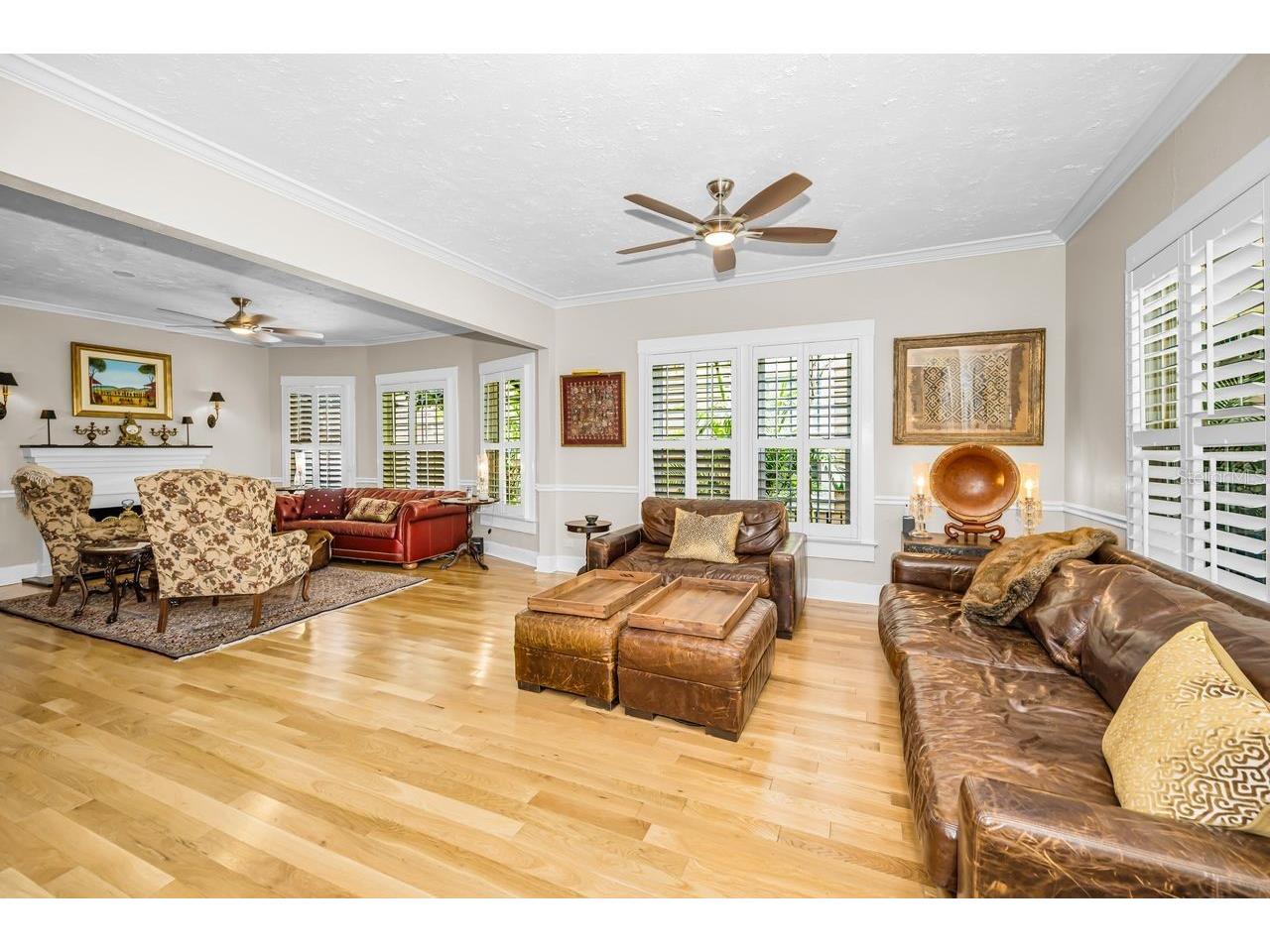 732 and 732 1/2 NE Oak Street Saint Petersburg FL 33701 TB8513524 image15