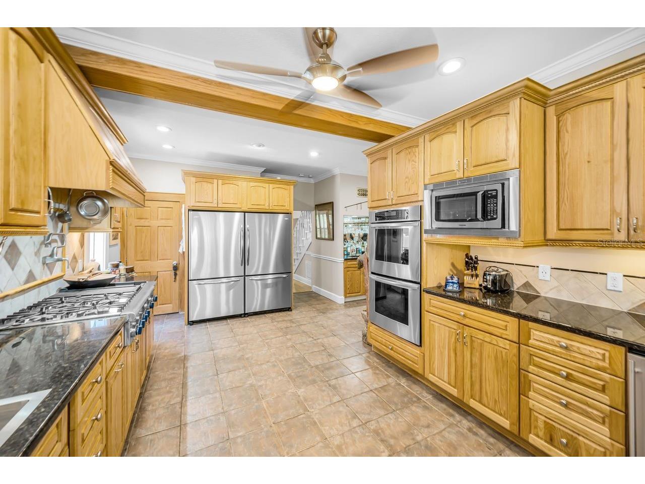 732 and 732 1/2 NE Oak Street Saint Petersburg FL 33701 TB8513524 image23