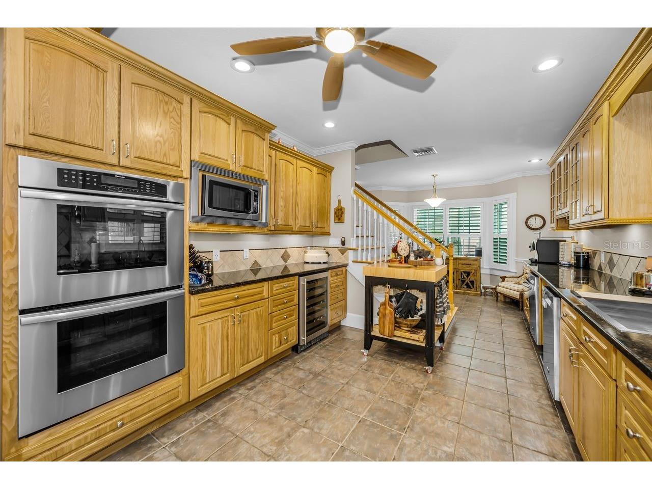732 and 732 1/2 NE Oak Street Saint Petersburg FL 33701 TB8513524 image25