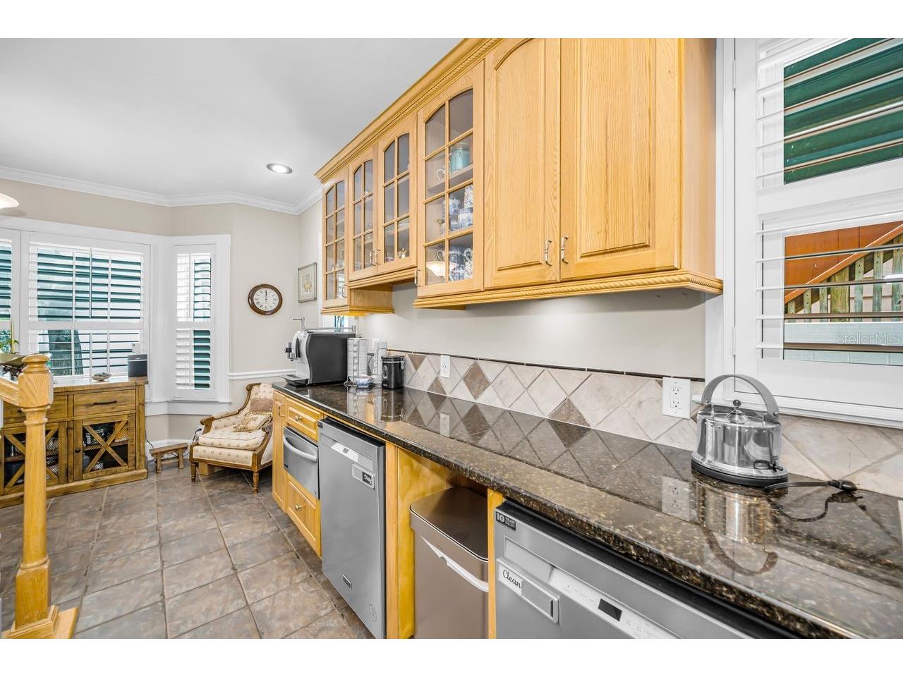 732 and 732 1/2 NE Oak Street Saint Petersburg FL 33701 TB8513524 image28