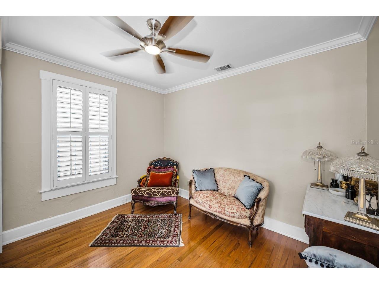732 and 732 1/2 NE Oak Street Saint Petersburg FL 33701 TB8513524 image43