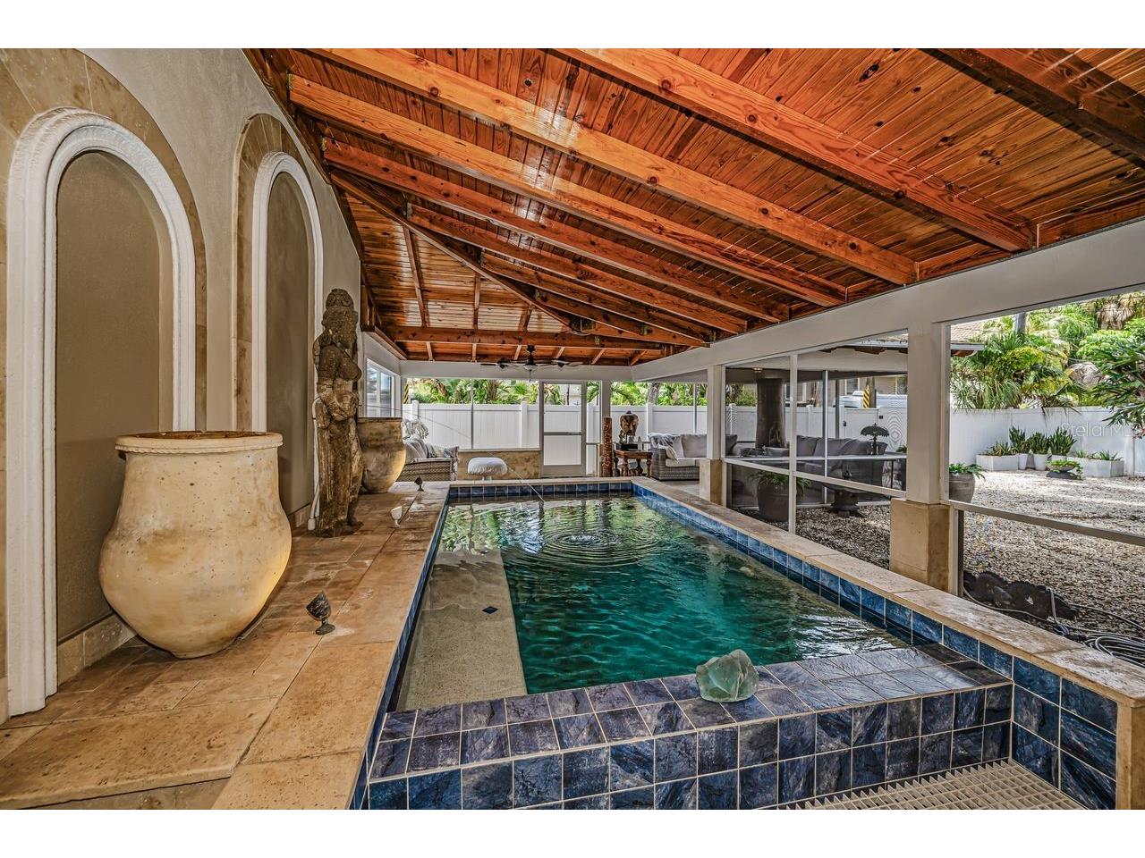 732 and 732 1/2 NE Oak Street Saint Petersburg FL 33701 TB8513524 image51