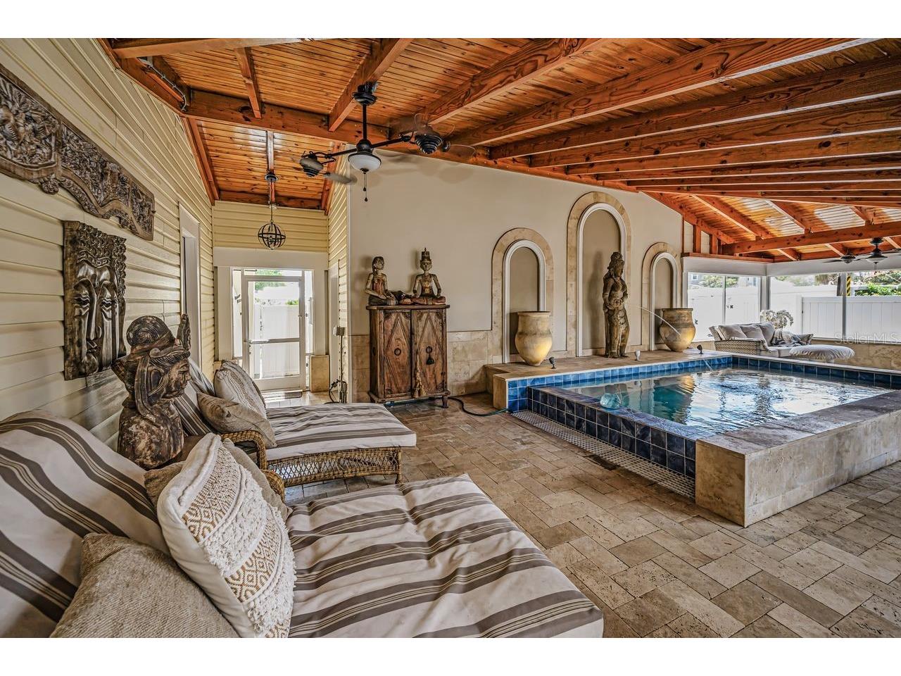 732 and 732 1/2 NE Oak Street Saint Petersburg FL 33701 TB8513524 image56