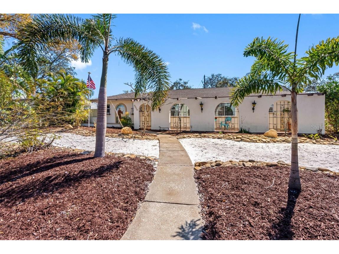 7320 Burlington Avenue N Saint Petersburg FL 33710 TB8354756 image1