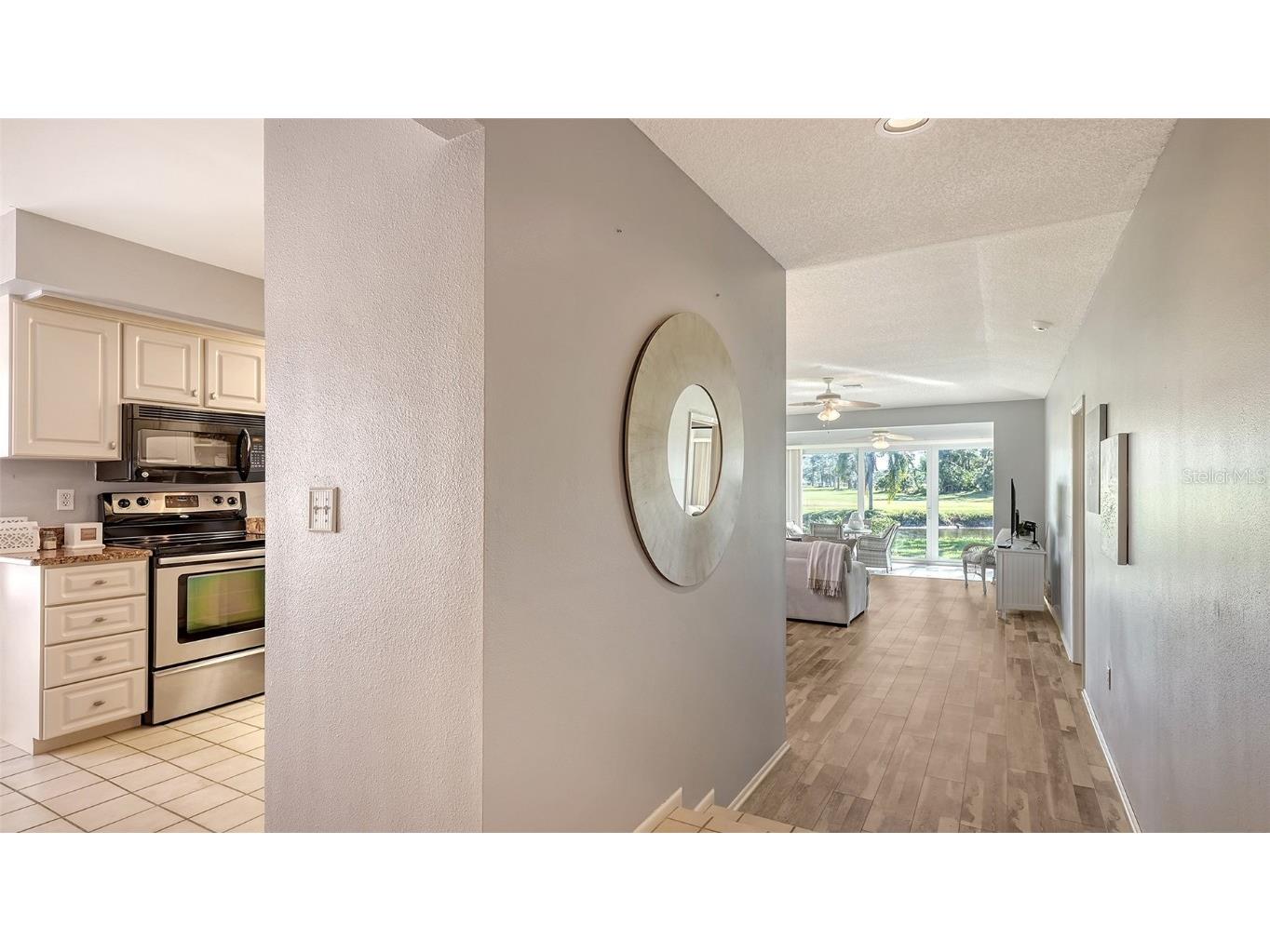 7320 Golf Pointe Circle Sarasota FL 34243 A4666761 image12