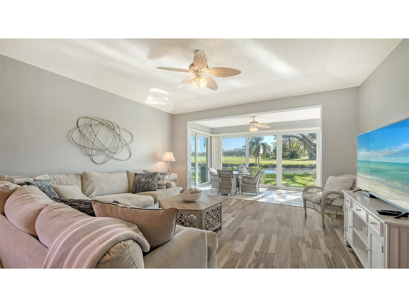 7320 Golf Pointe Circle Sarasota FL 34243 A4666761 image14