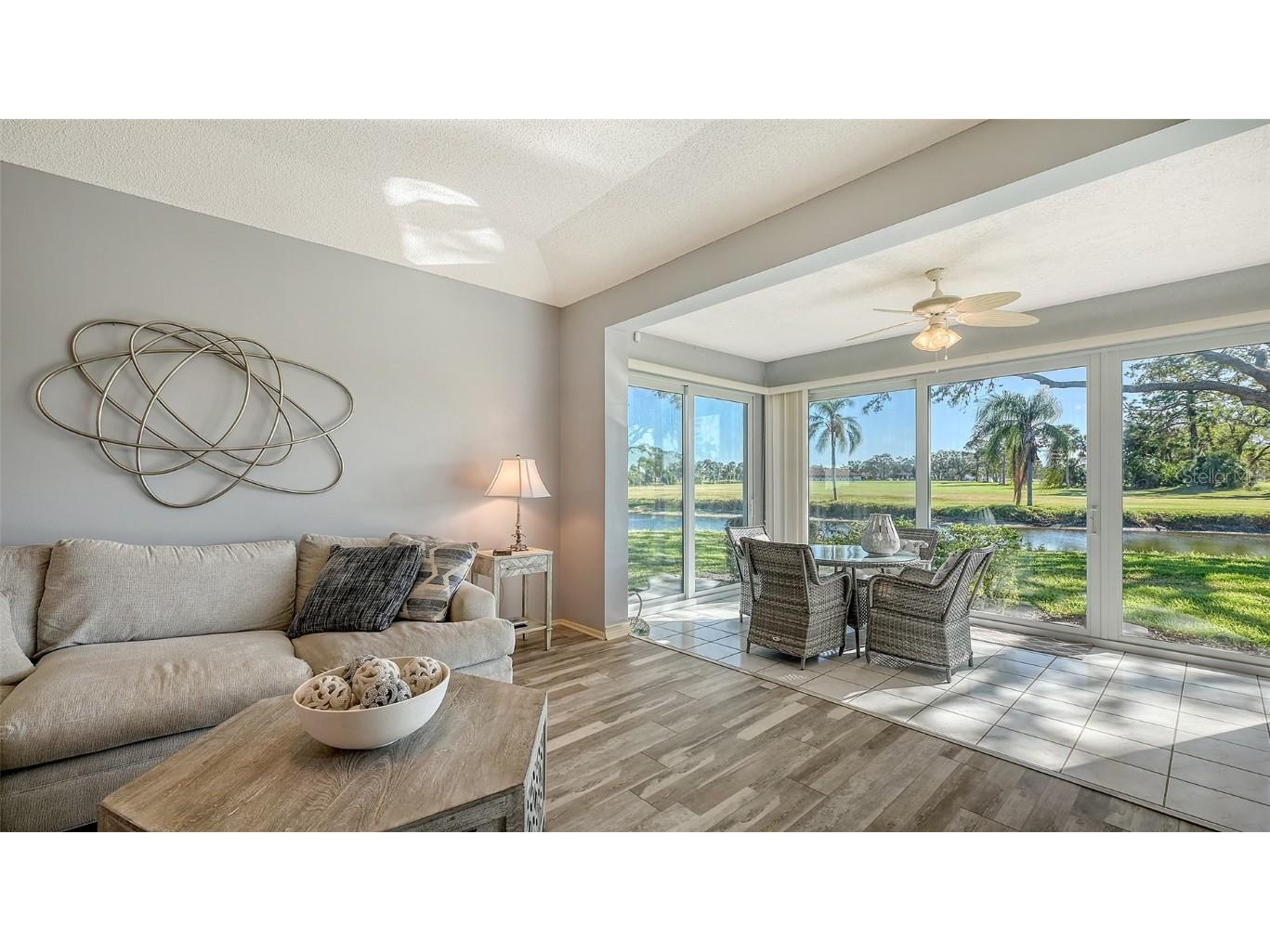 7320 Golf Pointe Circle Sarasota FL 34243 A4666761 image16