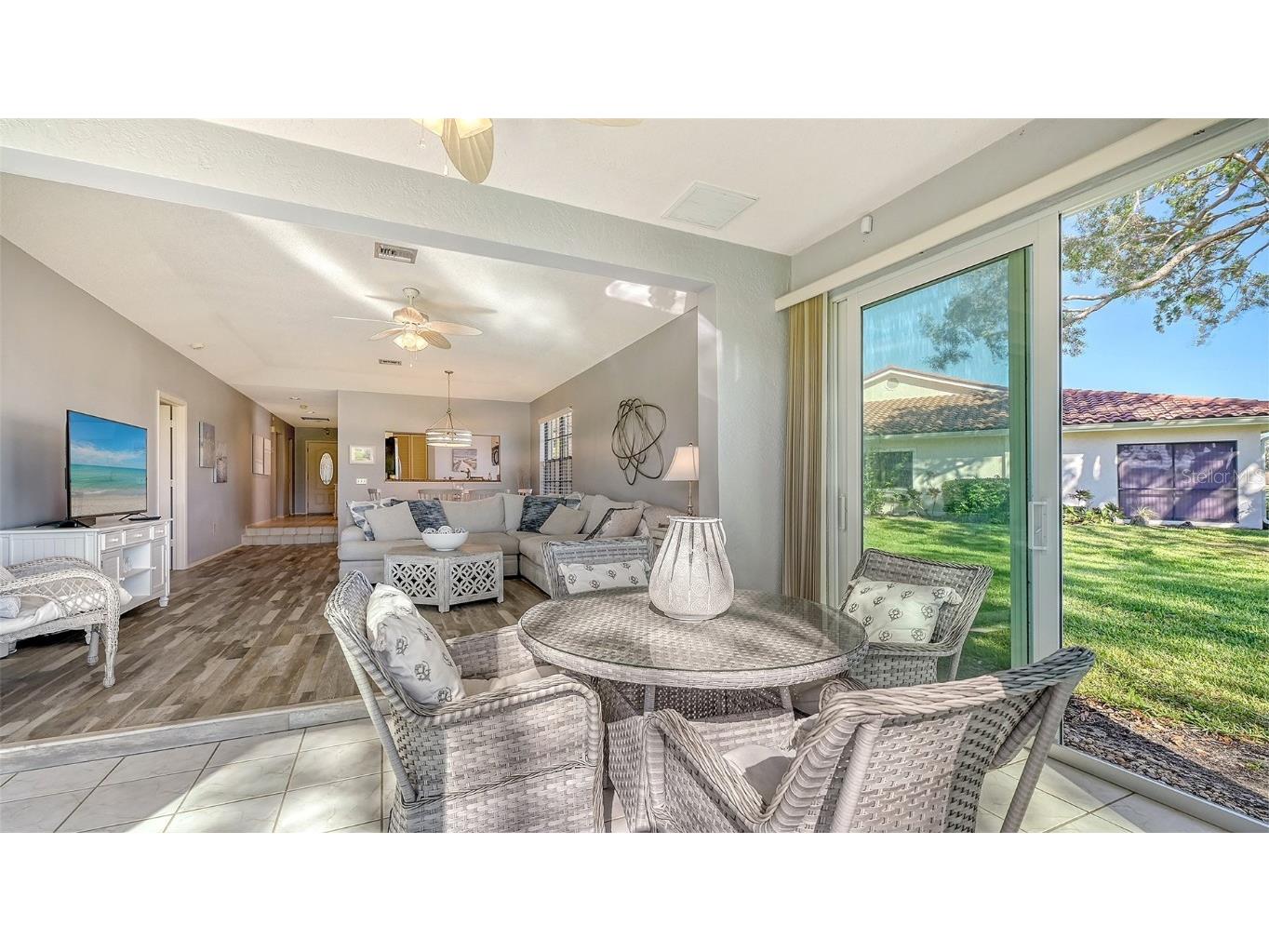 7320 Golf Pointe Circle Sarasota FL 34243 A4666761 image22