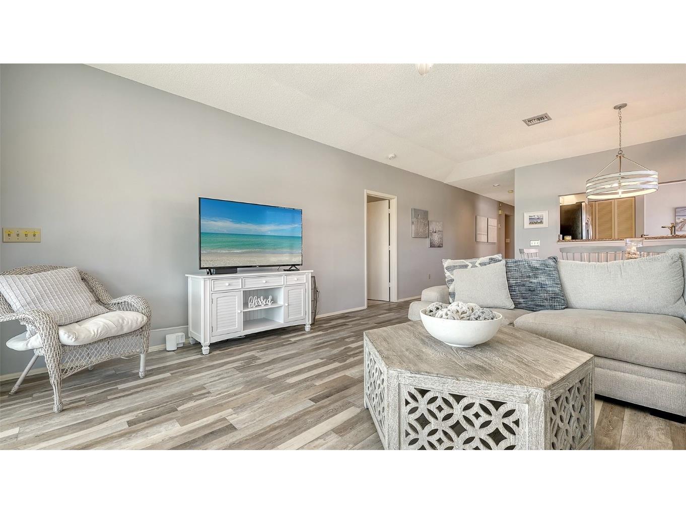 7320 Golf Pointe Circle Sarasota FL 34243 A4666761 image23