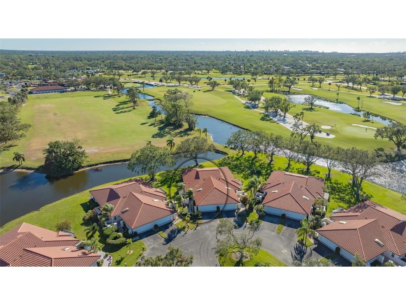 7320 Golf Pointe Circle Sarasota FL 34243 A4666761 image4