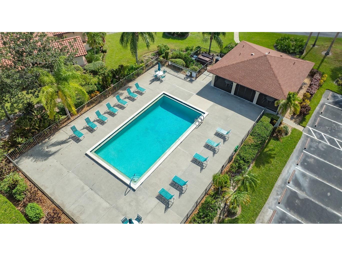 7320 Golf Pointe Circle Sarasota FL 34243 A4666761 image68