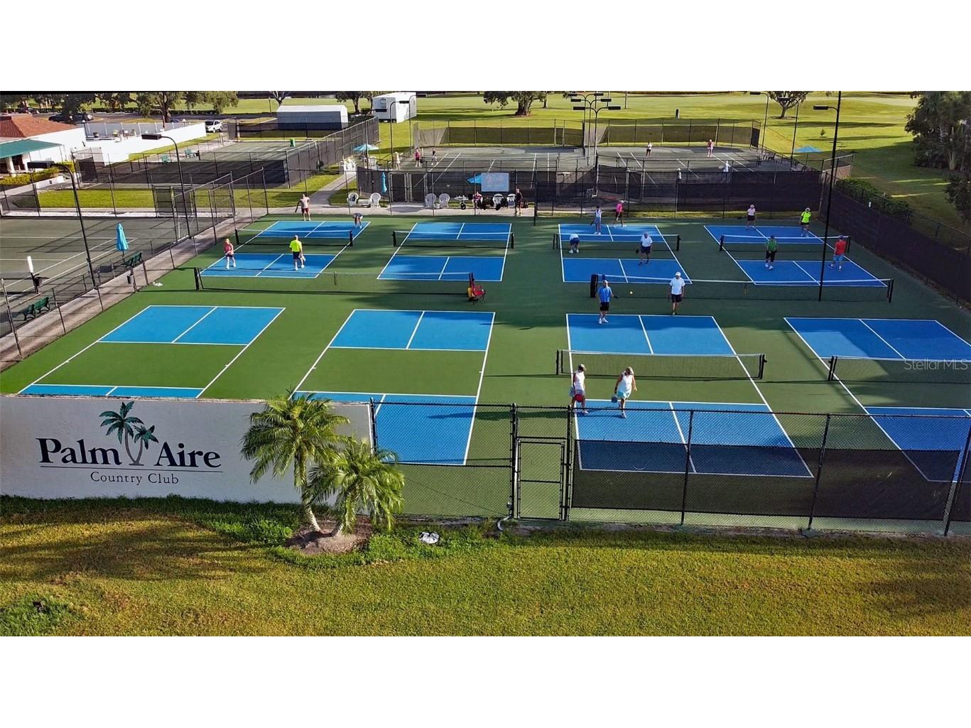 7320 Golf Pointe Circle Sarasota FL 34243 A4666761 image79