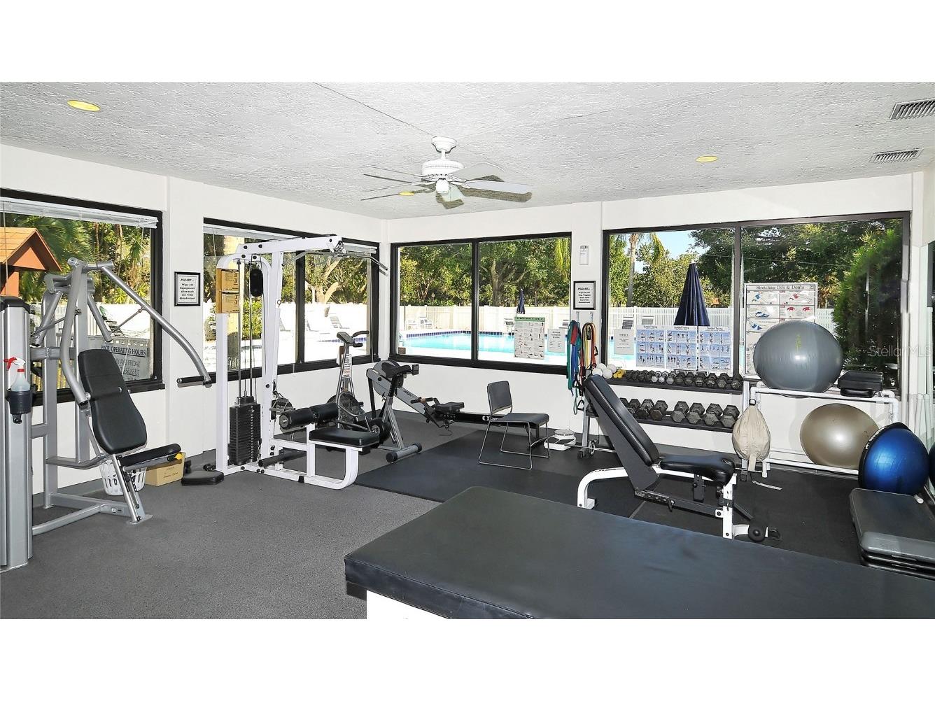 7320 Golf Pointe Circle Sarasota FL 34243 A4666761 image82