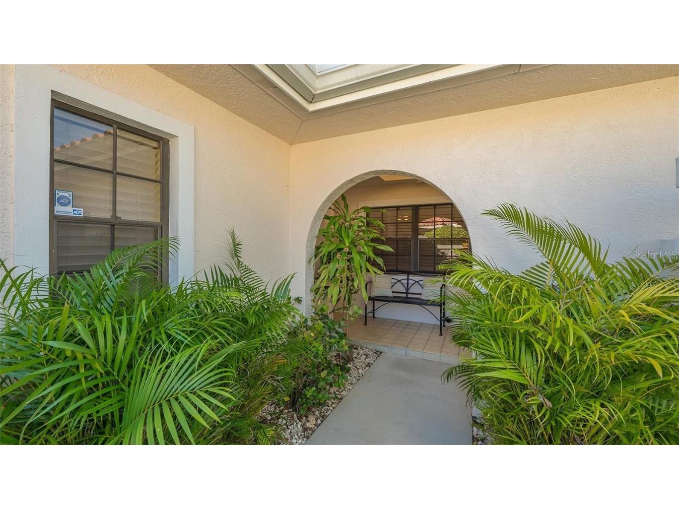 7320 Golf Pointe Circle Sarasota FL 34243 A4666761 image9
