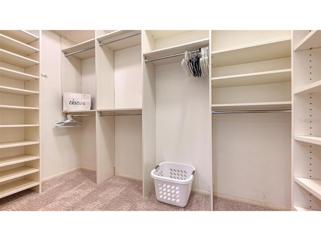 7320 Golf Pointe Circle Sarasota FL 34243 A4673534 image11