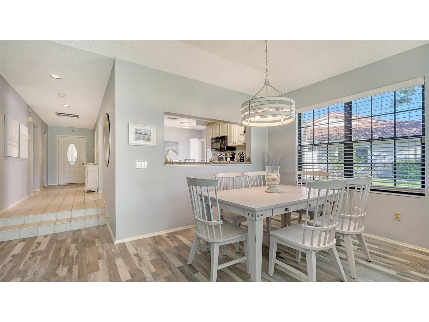 7320 Golf Pointe Circle Sarasota FL 34243 A4673534 image4