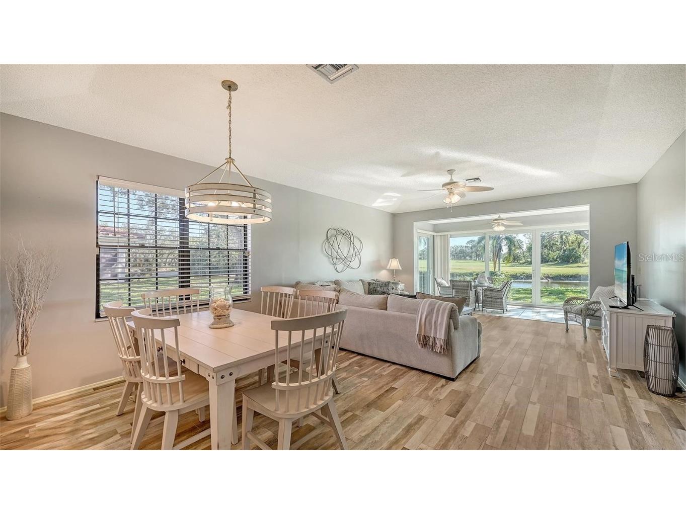 7320 Golf Pointe Circle Sarasota FL 34243 A4673534 image8