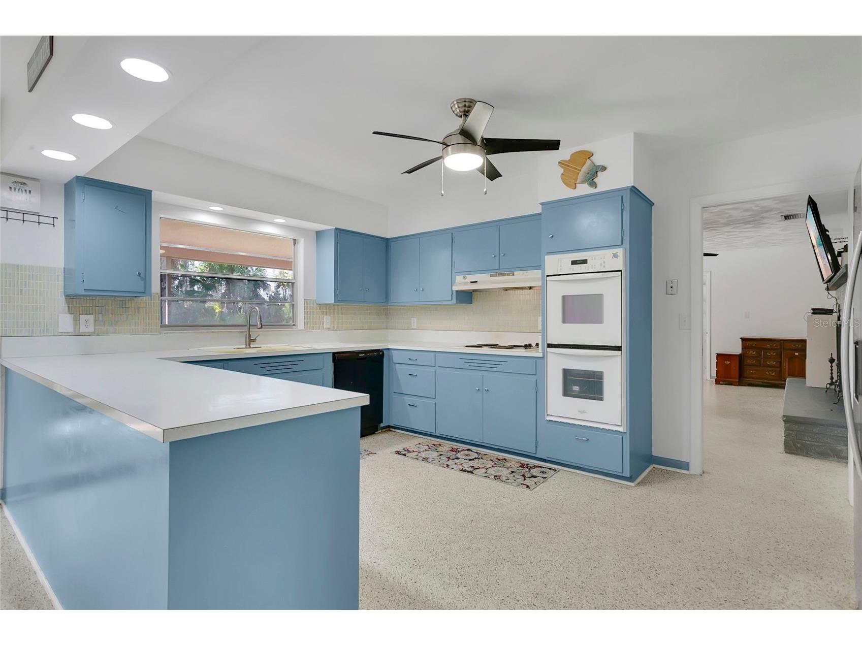 7320 Marlo Road Leesburg FL 34788 - LAKE GRIFFIN G5108305 image8