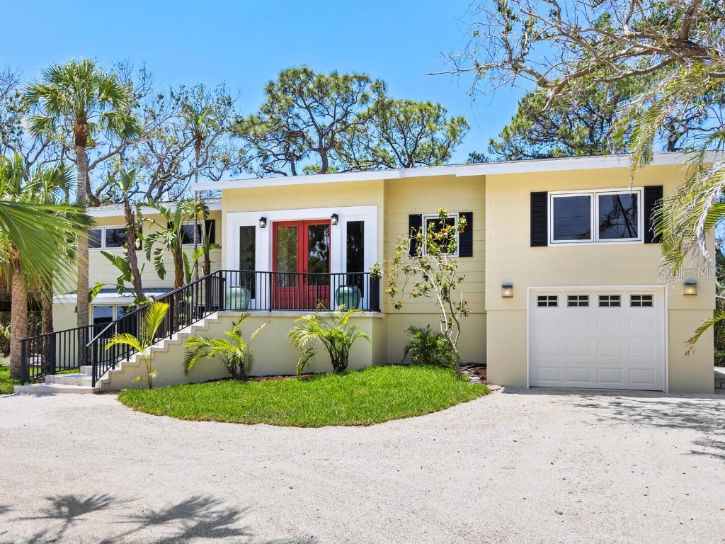 7320 Melaleuca Way Siesta Key FL 34242 - HERON LAGOON A4652512 image1