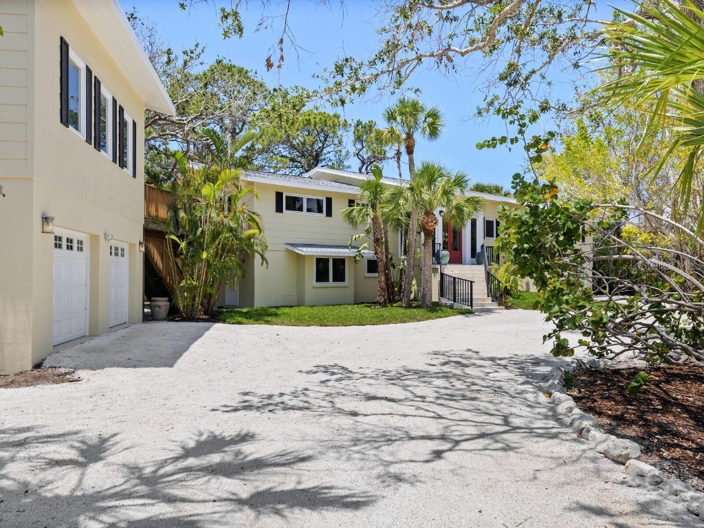 7320 Melaleuca Way Siesta Key FL 34242 - HERON LAGOON A4652512 image11