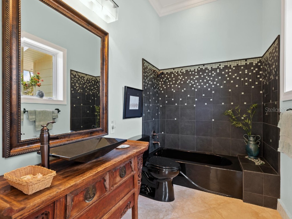 7320 Melaleuca Way Siesta Key FL 34242 - HERON LAGOON A4652512 image23