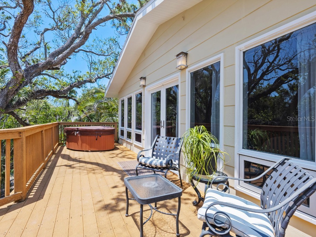 7320 Melaleuca Way Siesta Key FL 34242 - HERON LAGOON A4652512 image28