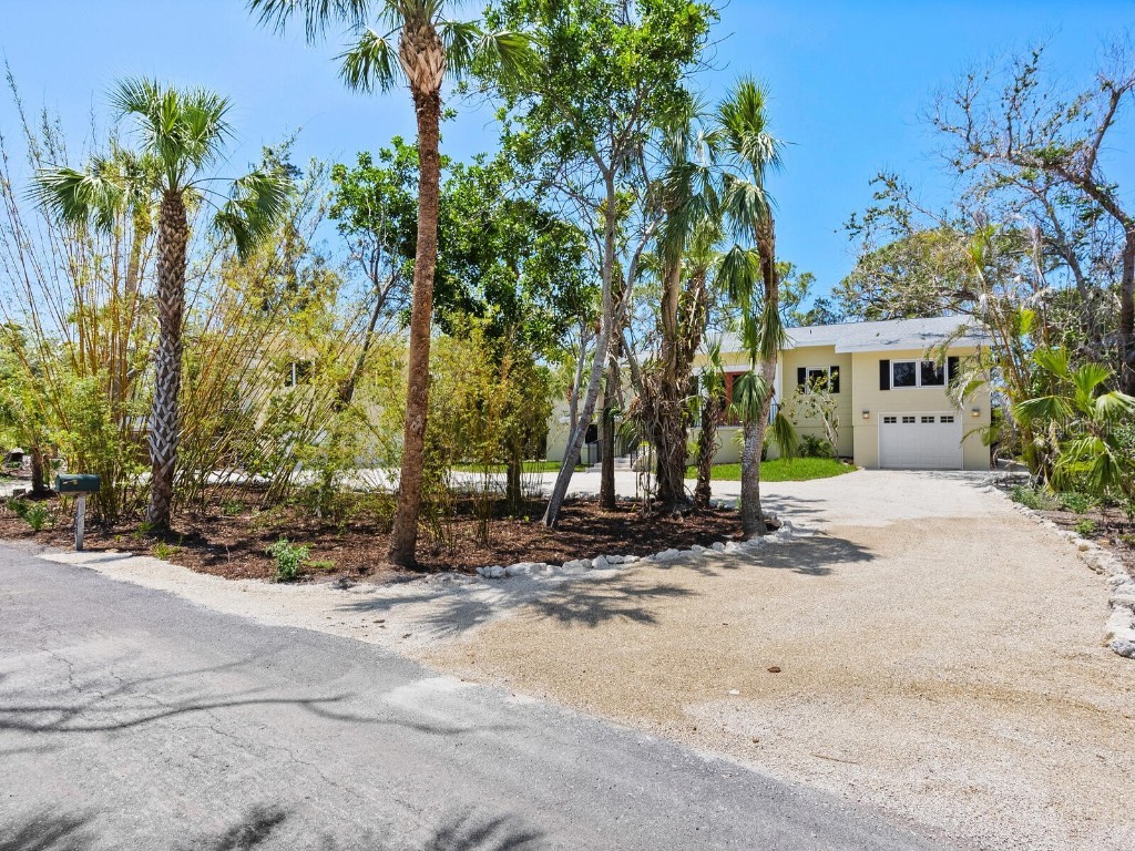 7320 Melaleuca Way Siesta Key FL 34242 - HERON LAGOON A4652512 image3