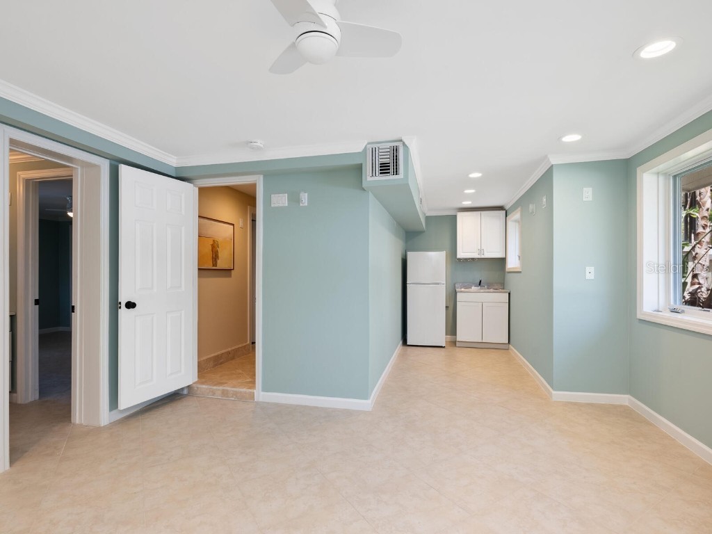 7320 Melaleuca Way Siesta Key FL 34242 - HERON LAGOON A4652512 image35