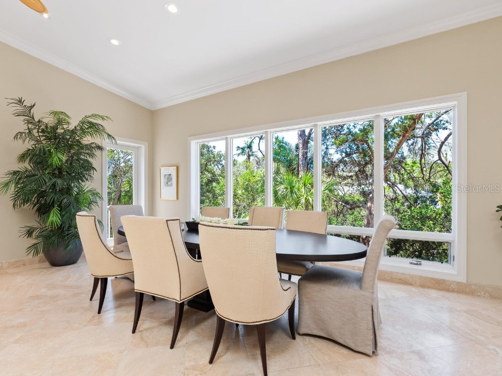 7320 Melaleuca Way Siesta Key FL 34242 - HERON LAGOON A4652512 image9