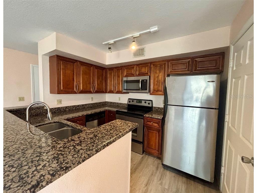 7320 Westpointe Boulevard #526 Orlando FL 32835 S5138314 image3