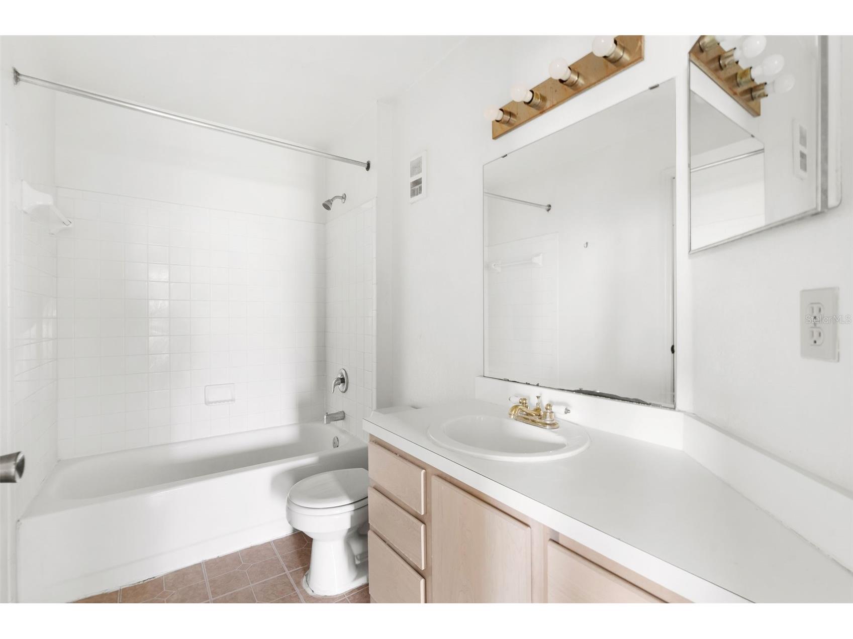 7320 Westpointe Boulevard #533 Orlando FL 32835 S5145872 image20