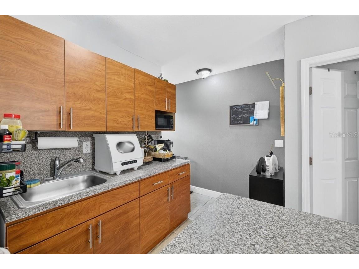 7321 Brookview Circle Tampa FL 33634 TB8426636 image44