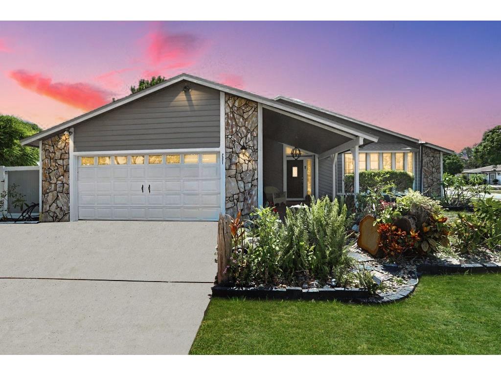 7321 Caladesia Drive Sarasota FL 34243 A4653374 image1