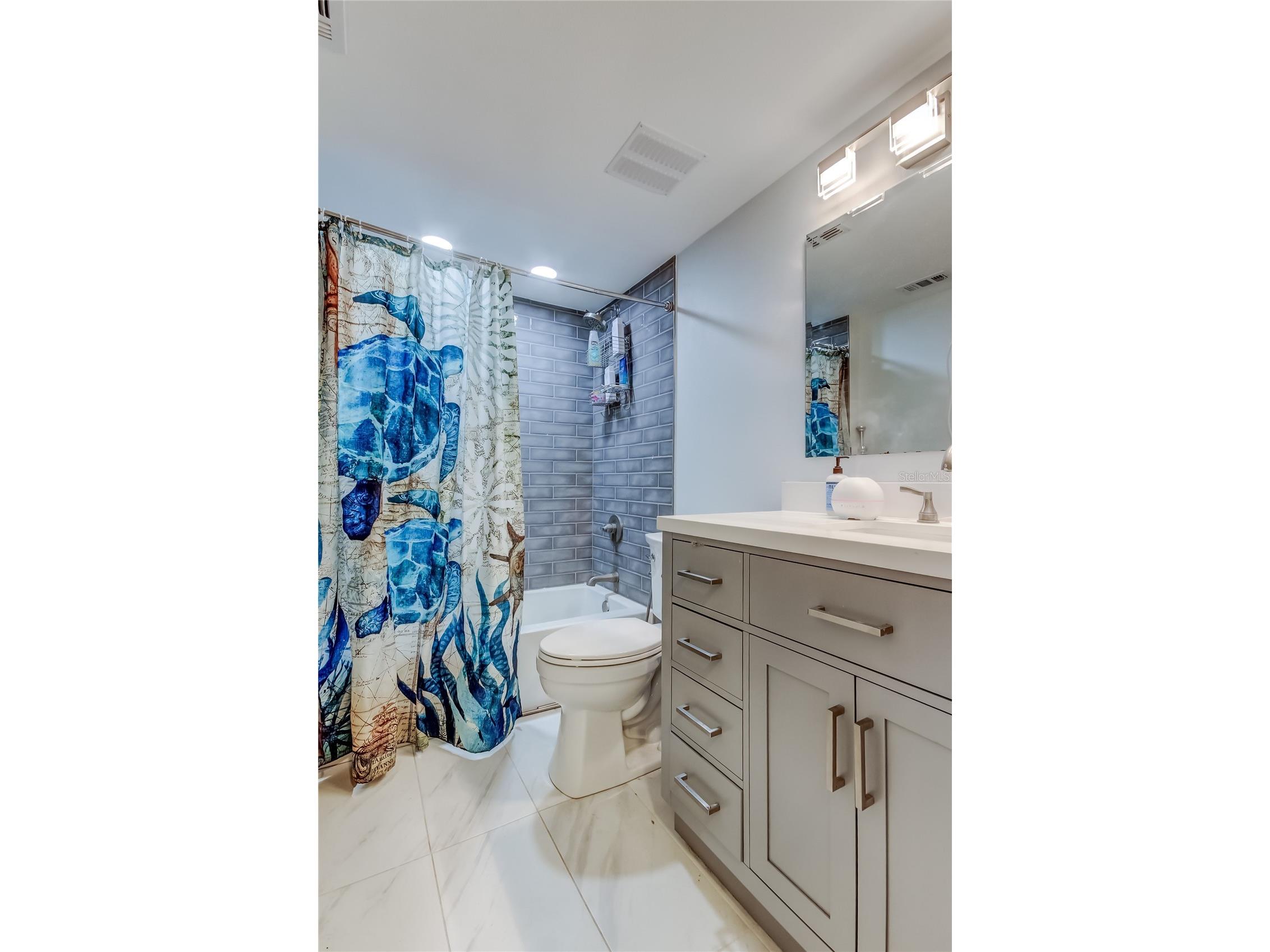 7321 Central Avenue #301 Saint Petersburg FL 33710 TB8484135 image20