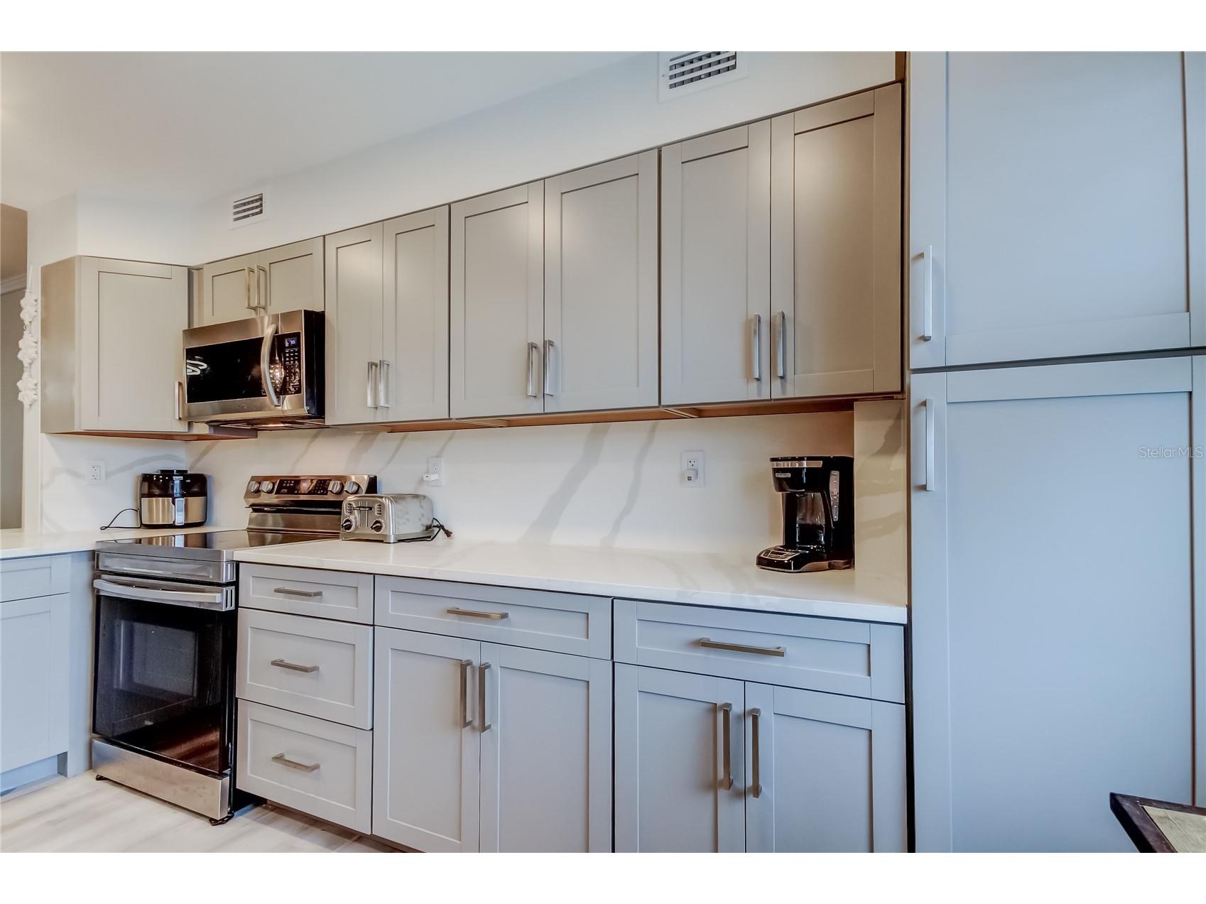 7321 Central Avenue #301 Saint Petersburg FL 33710 TB8484135 image5