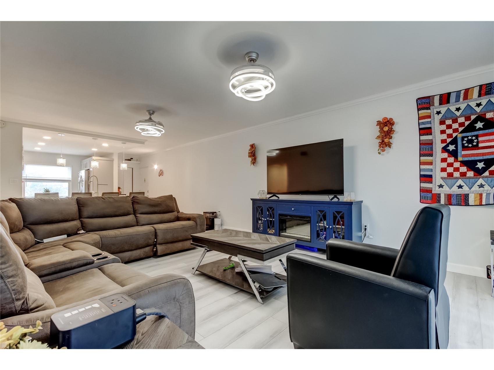 7321 Central Avenue #301 Saint Petersburg FL 33710 TB8484135 image9