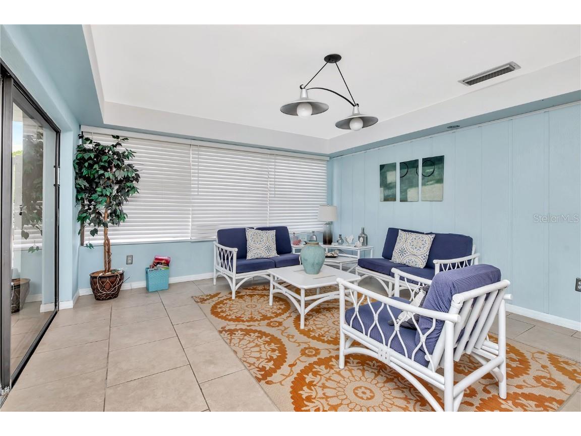 7321 Central Avenue #303 Saint Petersburg FL 33710 - BOCA SIEGA BAY TB8417004 image25