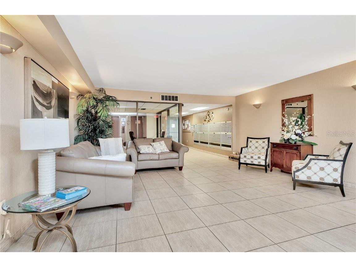 7321 Central Avenue #303 Saint Petersburg FL 33710 - BOCA SIEGA BAY TB8417004 image38