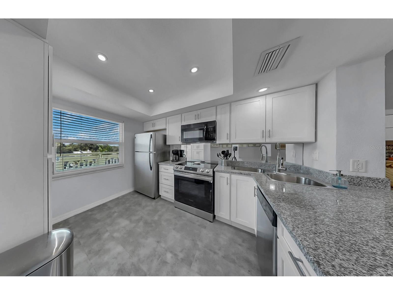 7321 Central Avenue #307 Saint Petersburg FL 33710 TB8511142 image3