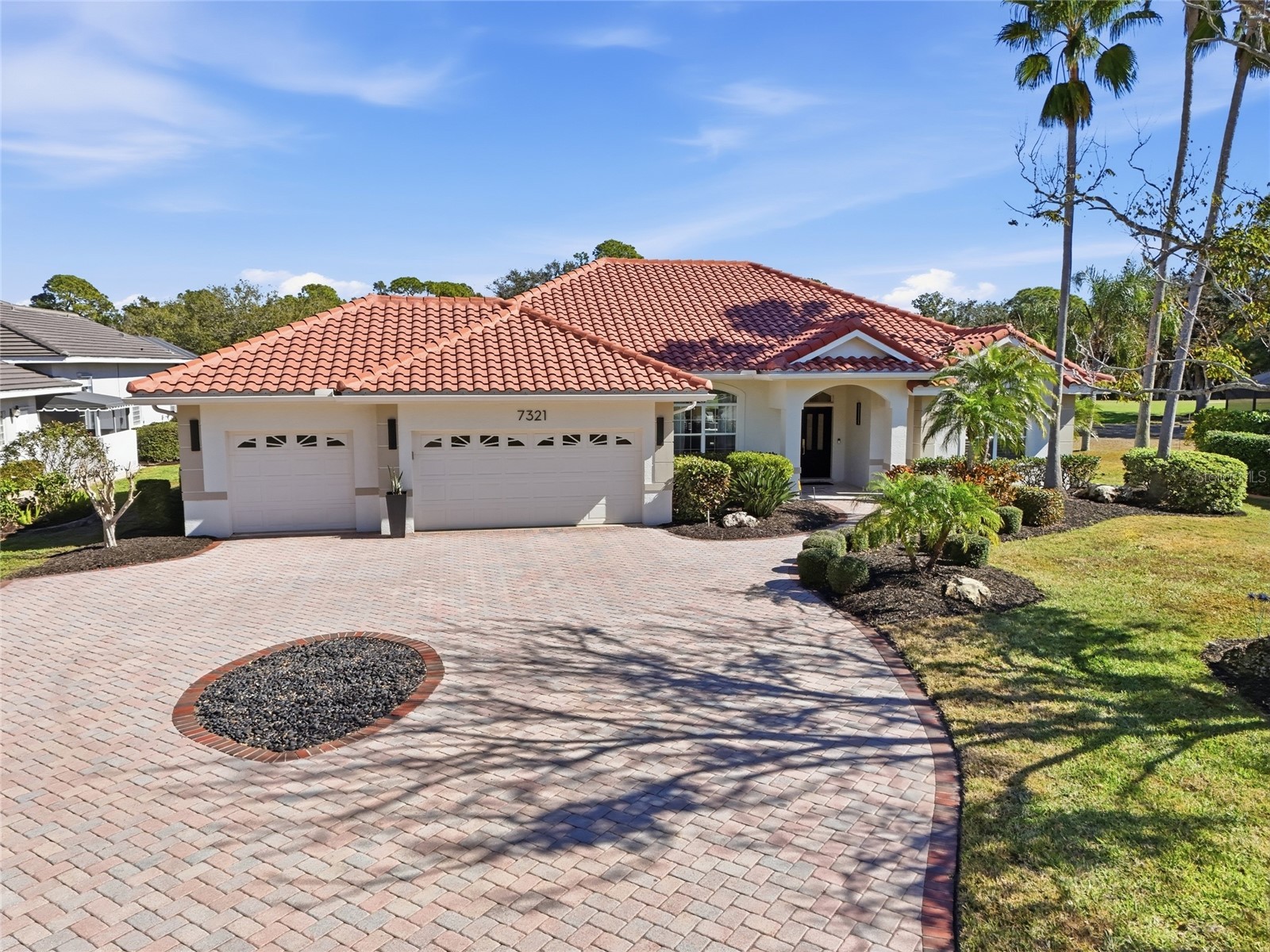 7321 Links Court Sarasota FL 34243 A4681221 image2