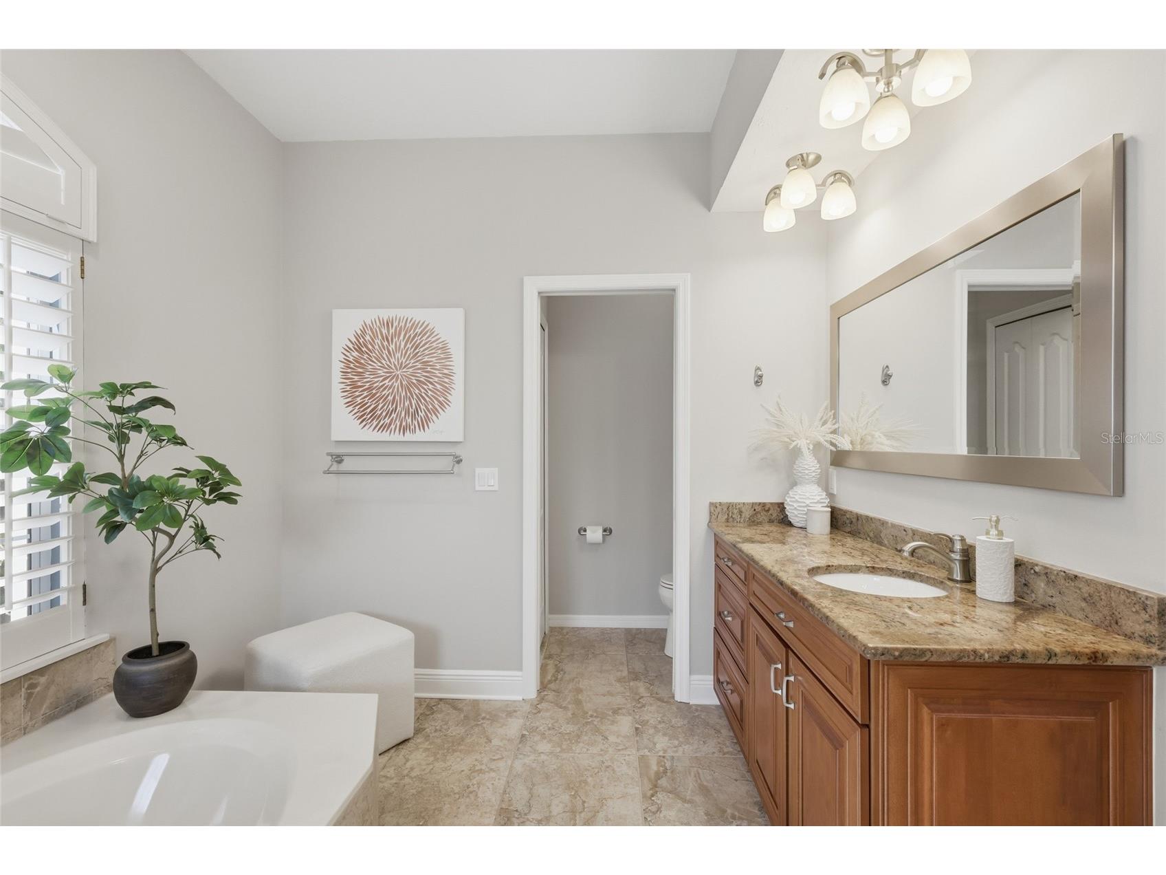 7321 Links Court Sarasota FL 34243 A4681221 image25