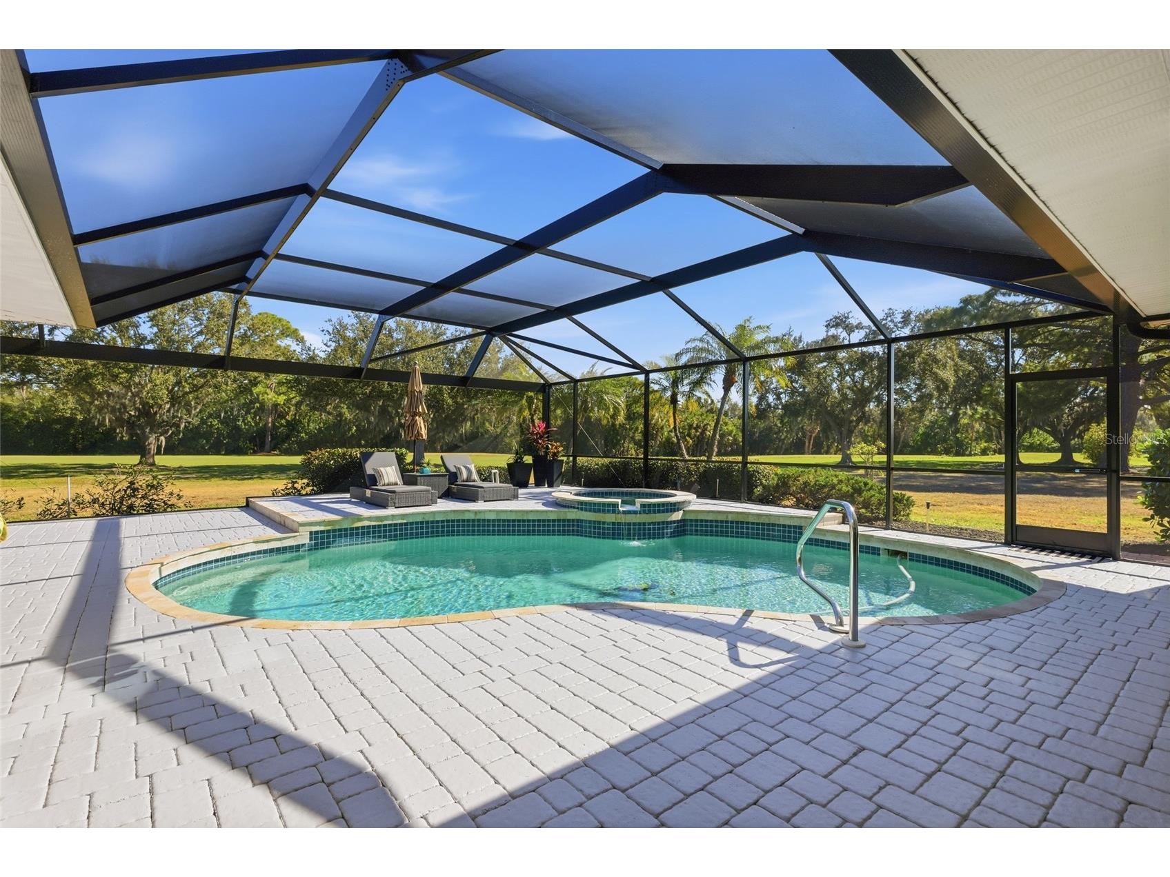 7321 Links Court Sarasota FL 34243 A4681221 image4