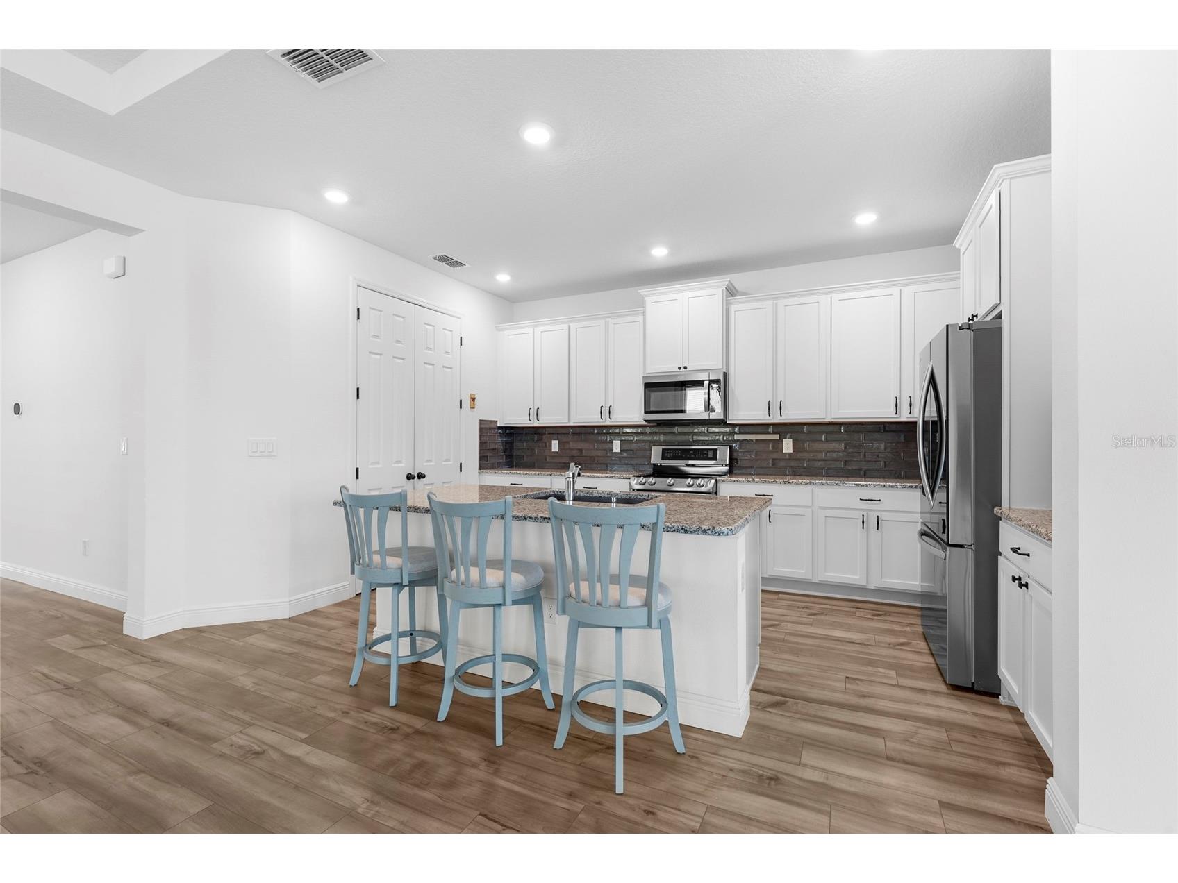 7322 34th Court E Sarasota FL 34243 A4677158 image22