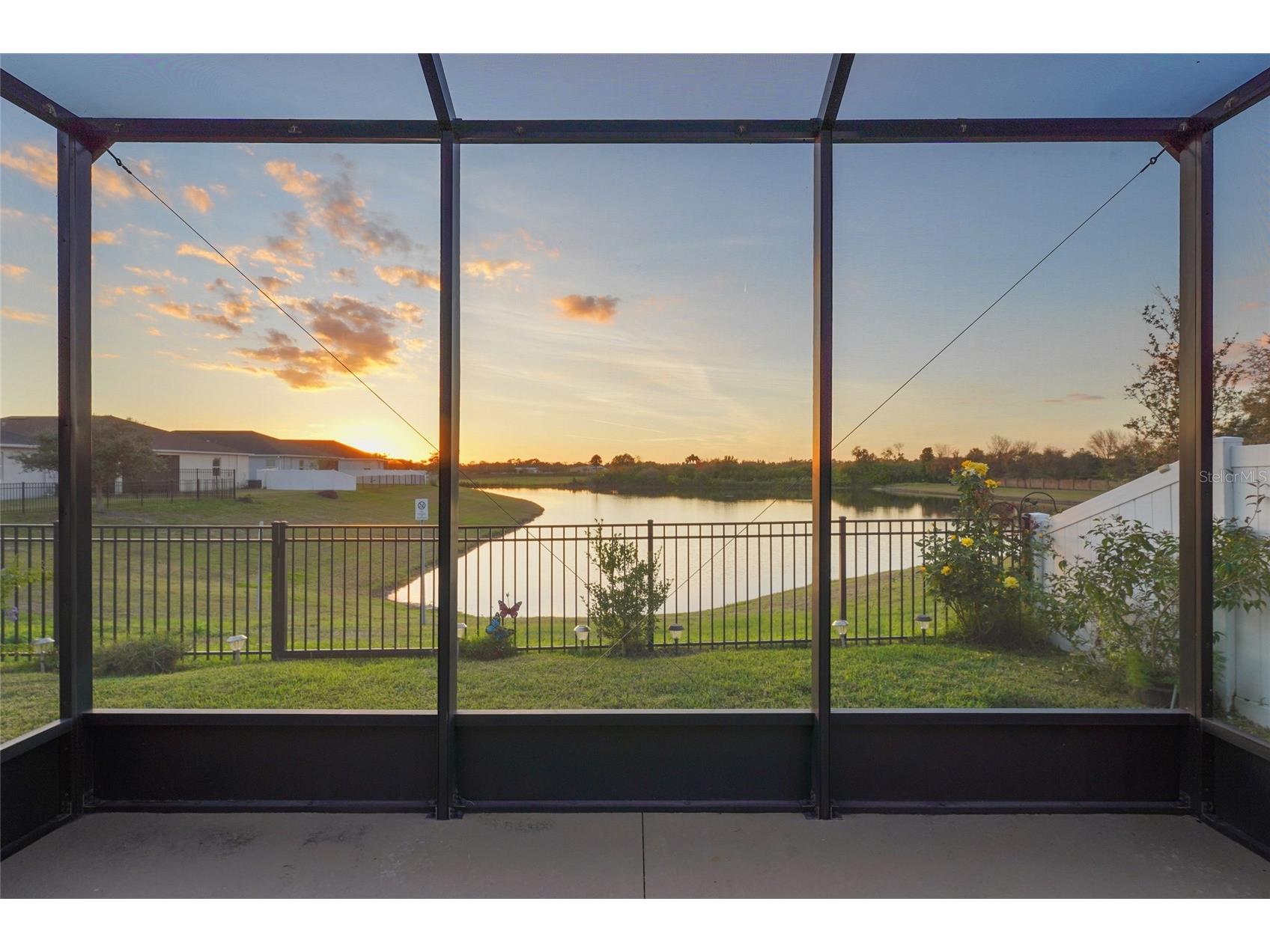 7322 34th Court E Sarasota FL 34243 A4677158 image48