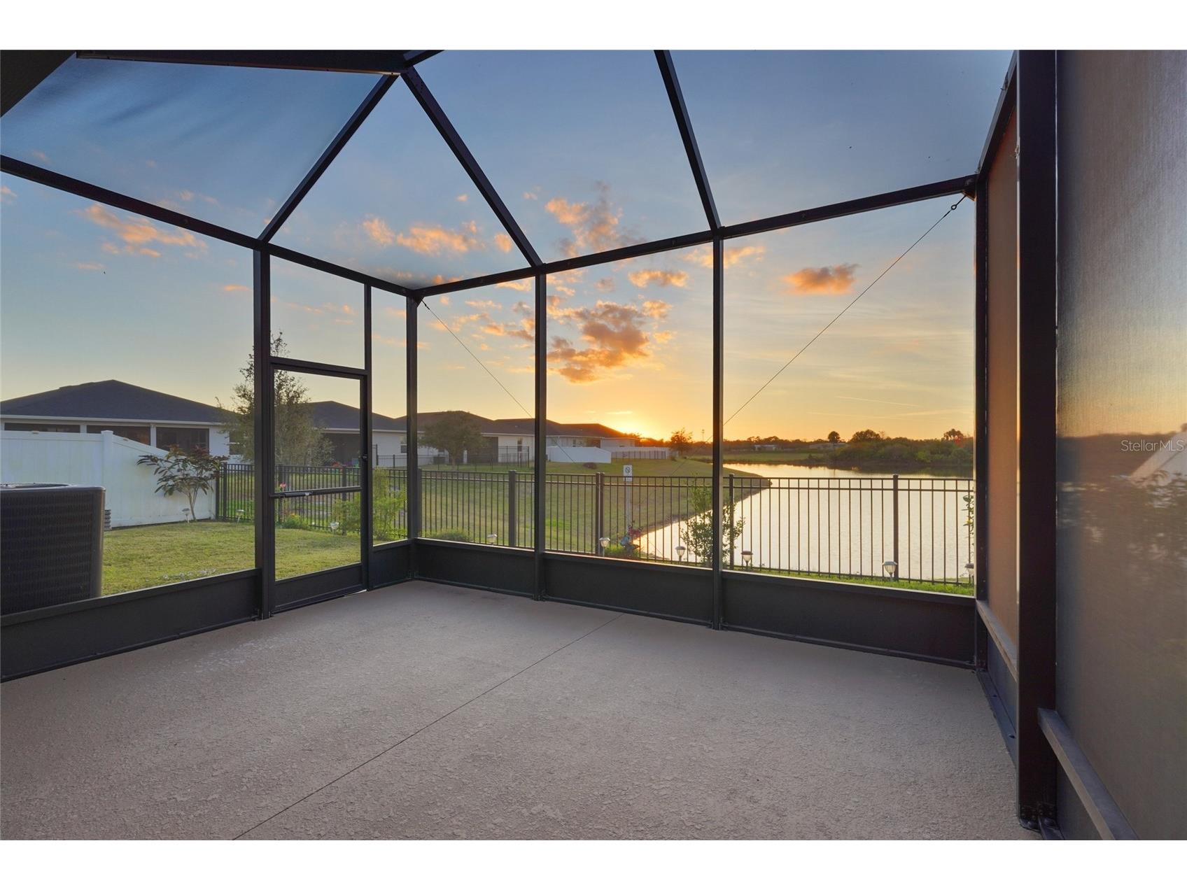 7322 34th Court E Sarasota FL 34243 A4677158 image9