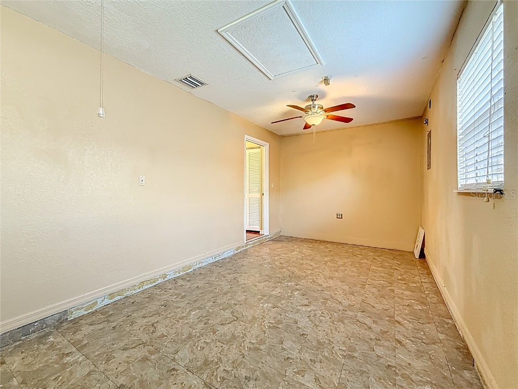 7322 54th Avenue N Saint Petersburg FL 33709 TB8450969 image32