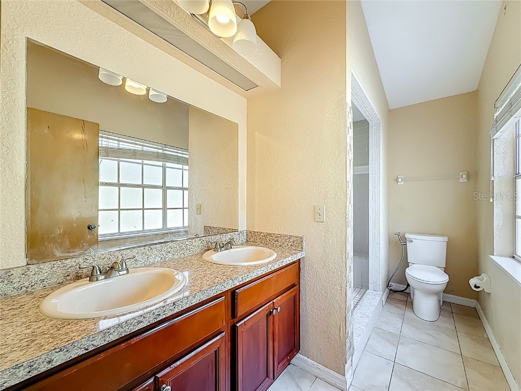 7322 54th Avenue N Saint Petersburg FL 33709 TB8450969 image51